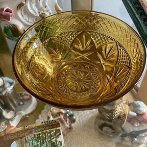 Vintage Luminarc France Chris d'Arques/Durand Amber glass bowl